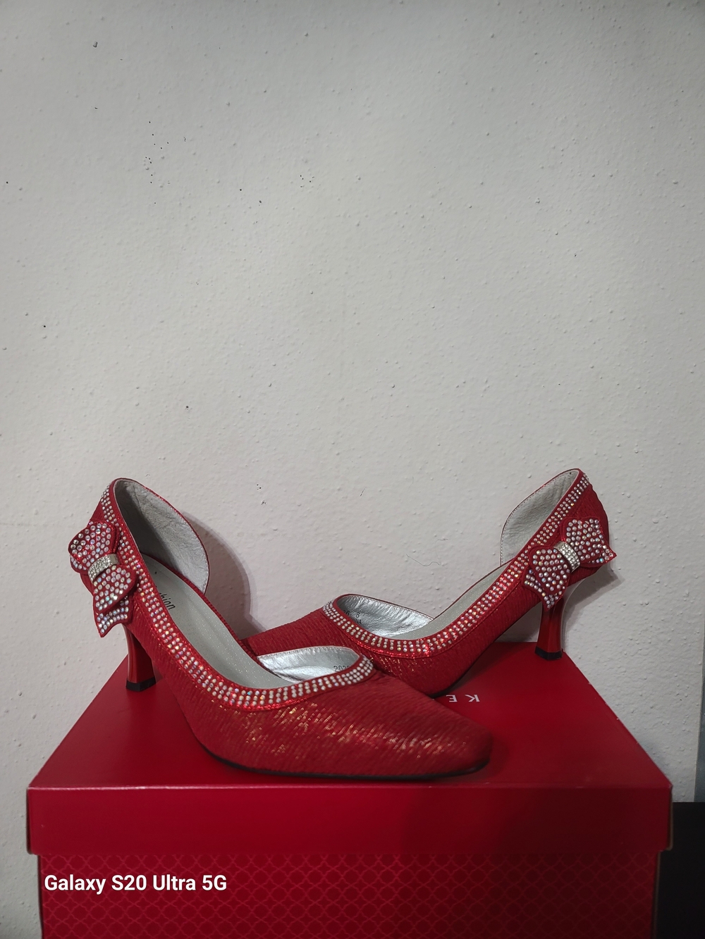 Women's Red Rhinestone Bow Dress Pumps